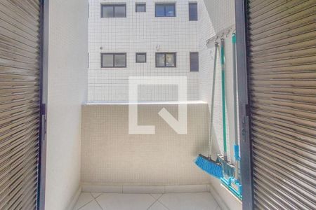 Apartamento para alugar com 106m², 4 quartos e 1 vagaVaranda