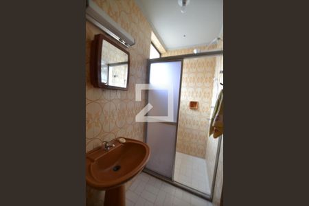 Banheiro de kitnet/studio para alugar com 1 quarto, 34m² em Centro Histórico, Porto Alegre