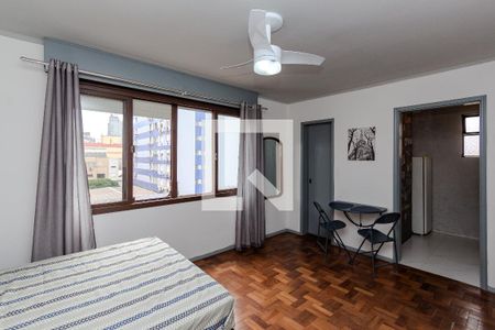 Sala/Quarto de kitnet/studio para alugar com 1 quarto, 34m² em Centro Histórico, Porto Alegre