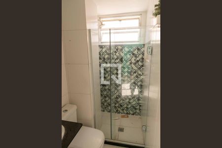 Apartamento à venda com 55m², 2 quartos e 1 vaga Apartamento à venda com 55m², 2 quartos e 1 vagaBanheiro