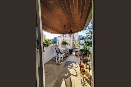 Varanda de apartamento à venda com 4 quartos, 274m² em Real Parque, São Paulo