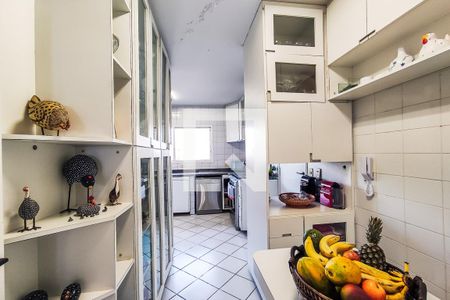 Apartamento à venda com 274m², 4 quartos e 4 vagasCozinha