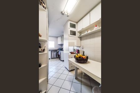 Apartamento à venda com 274m², 4 quartos e 4 vagasCozinha