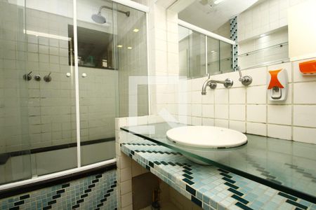 Apartamento à venda com 70m², 3 quartos e sem vagaBanheiro Social