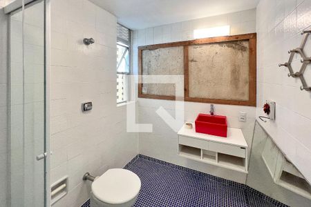 Apartamento à venda com 105m², 2 quartos e 1 vaga Apartamento à venda com 105m², 2 quartos e 1 vagaBanheiro da Suíte