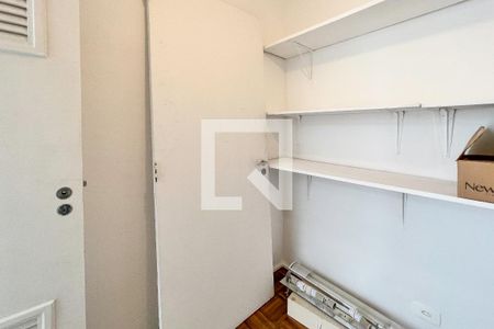 Apartamento à venda com 105m², 2 quartos e 1 vaga Apartamento à venda com 105m², 2 quartos e 1 vagaQuarto de Serviço