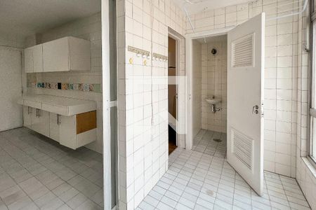 Apartamento à venda com 105m², 2 quartos e 1 vaga Apartamento à venda com 105m², 2 quartos e 1 vagaÁrea de Serviço