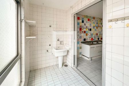 Apartamento à venda com 105m², 2 quartos e 1 vaga Apartamento à venda com 105m², 2 quartos e 1 vagaÁrea de Serviço