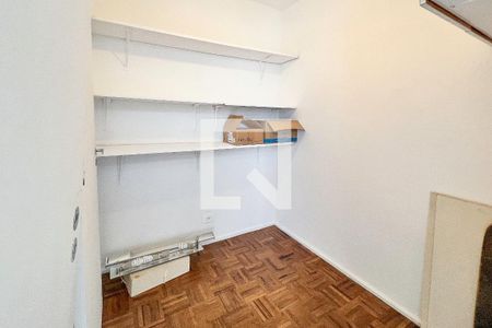 Apartamento à venda com 105m², 2 quartos e 1 vaga Apartamento à venda com 105m², 2 quartos e 1 vagaQuarto de Serviço