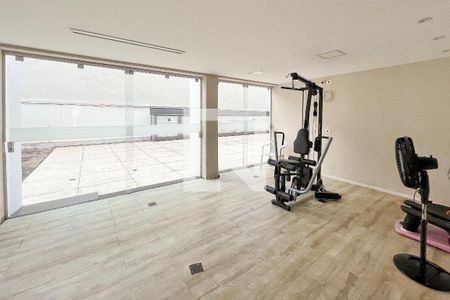 Apartamento à venda com 105m², 2 quartos e 1 vaga Apartamento à venda com 105m², 2 quartos e 1 vagaÁrea comum - Academia