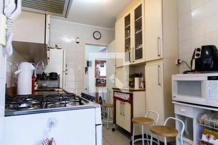 Apartamento para alugar com 110m², 3 quartos e 2 vagas Apartamento para alugar com 110m², 3 quartos e 2 vagasCozinha