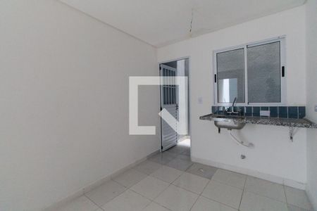Sala e cozinha de apartamento à venda com 1 quarto, 38m² em Vila Paulo Silas, São Paulo