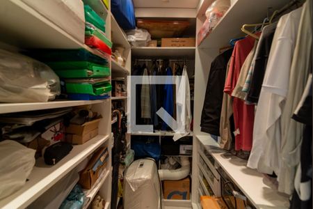 Apartamento à venda com 109m², 2 quartos e 2 vagasCloset da suíte