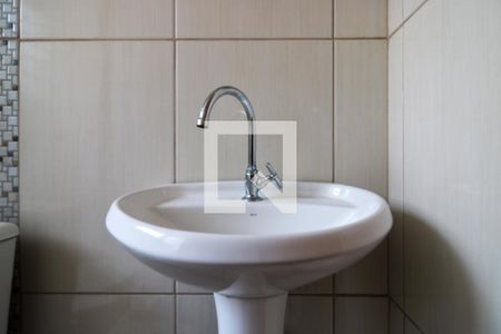 Apartamento para alugar com 47m², 2 quartos e 1 vaga Apartamento para alugar com 47m², 2 quartos e 1 vagaBanheiro