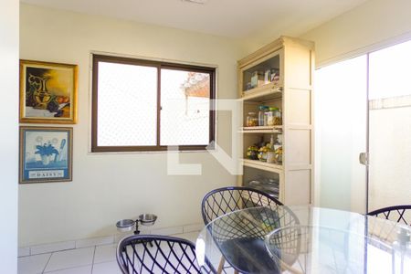 Apartamento à venda com 349m², 5 quartos e 3 vagasCopa