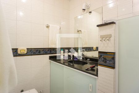 Apartamento à venda com 349m², 5 quartos e 3 vagasBanheiro da Suíte 2
