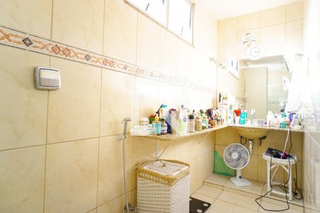 Apartamento à venda com 349m², 5 quartos e 3 vagasBanheiro da Suíte 1