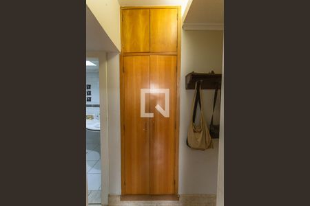 Apartamento à venda com 123m², 3 quartos e 1 vagaRouparia