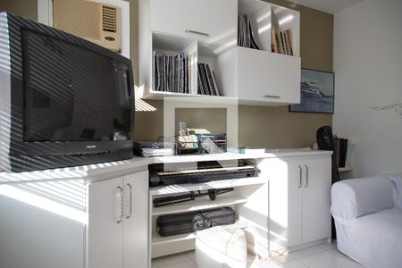 Casa de condomínio à venda com 257m², 4 quartos e 3 vagasSuíte 1