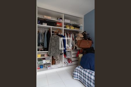 Casa de condomínio à venda com 257m², 4 quartos e 3 vagasSuíte 2