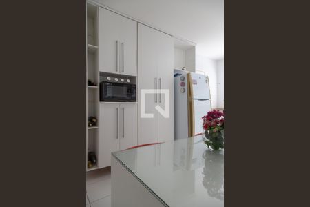 Casa de condomínio à venda com 257m², 4 quartos e 3 vagasCozinha 