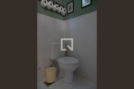 Casa de condomínio à venda com 257m², 4 quartos e 3 vagasLavabo do sótão