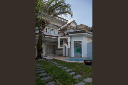 Casa de condomínio à venda com 257m², 4 quartos e 3 vagasVaranda gourmet - piscina 