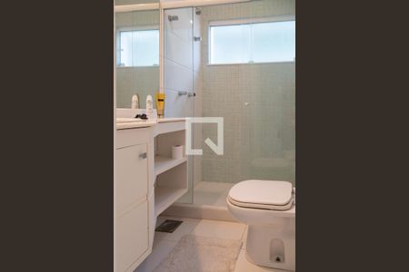 Casa de condomínio à venda com 257m², 4 quartos e 3 vagasBanheiro da suíte 3