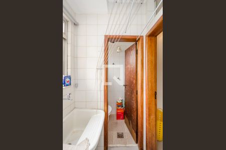 Apartamento para alugar com 115m², 3 quartos e 2 vagasBanheiro de Serviço