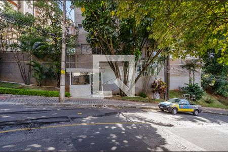 Apartamento para alugar com 115m², 3 quartos e 2 vagasFachada