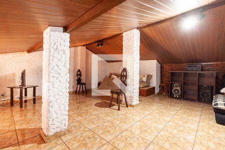 Casa à venda com 245m², 3 quartos e 3 vagas Casa à venda com 245m², 3 quartos e 3 vagassótao