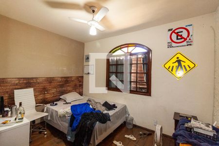 Casa à venda com 245m², 3 quartos e 3 vagas Casa à venda com 245m², 3 quartos e 3 vagasQuarto 3