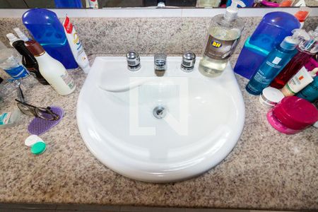 Casa à venda com 245m², 3 quartos e 3 vagas Casa à venda com 245m², 3 quartos e 3 vagasBanheiro 1