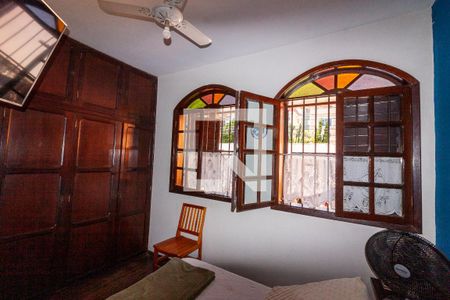 Casa à venda com 245m², 3 quartos e 3 vagas Casa à venda com 245m², 3 quartos e 3 vagasQuarto 1