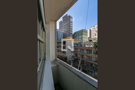 Apartamento à venda com 93m², 3 quartos e sem vagavaranda