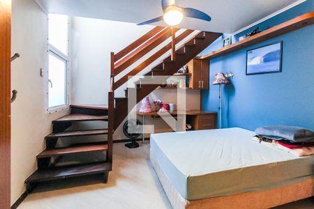 Casa à venda com 430m², 3 quartos e 3 vagas Casa à venda com 430m², 3 quartos e 3 vagasQuarto 1