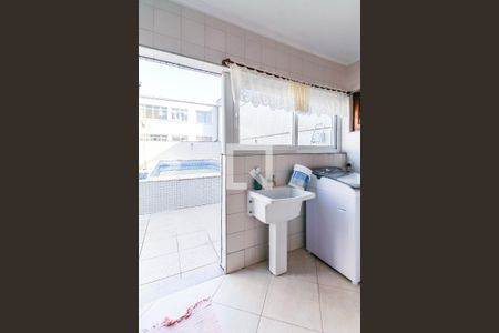 Casa à venda com 430m², 3 quartos e 3 vagas Casa à venda com 430m², 3 quartos e 3 vagasÁrea de serviço