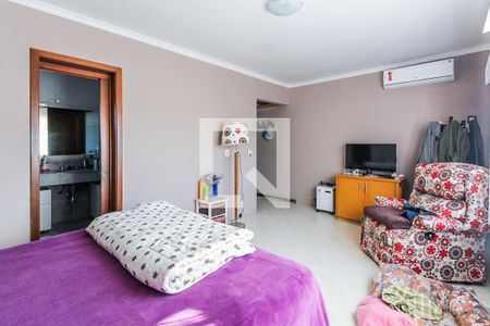 Casa à venda com 430m², 3 quartos e 3 vagas Casa à venda com 430m², 3 quartos e 3 vagasSuíte