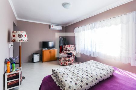 Casa à venda com 430m², 3 quartos e 3 vagas Casa à venda com 430m², 3 quartos e 3 vagasSuíte