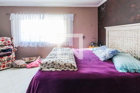 Casa à venda com 430m², 3 quartos e 3 vagas Casa à venda com 430m², 3 quartos e 3 vagasSuíte