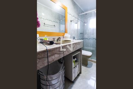 Casa à venda com 430m², 3 quartos e 3 vagas Casa à venda com 430m², 3 quartos e 3 vagasBanheiro 2