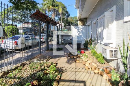 Casa à venda com 430m², 3 quartos e 3 vagas Casa à venda com 430m², 3 quartos e 3 vagasQuintal