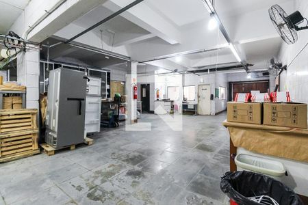 Casa à venda com 430m², 3 quartos e 3 vagas Casa à venda com 430m², 3 quartos e 3 vagasGaragem