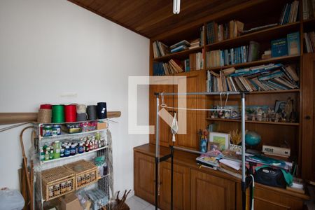 Apartamento à venda com 195m², 5 quartos e 2 vagasQuarto 4
