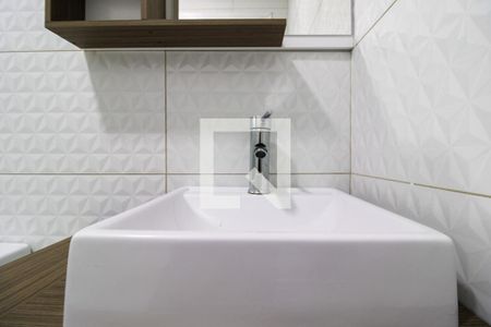 Banheiro de apartamento para alugar com 1 quarto, 28m² em São José, Canoas