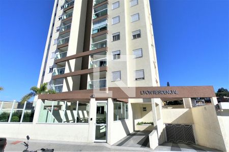 Apartamento para alugar com 65m², 2 quartos e 1 vagaFachada e portaria