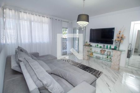 Sala de casa para alugar com 3 quartos, 600m² em Chacrinha, Duque de Caxias