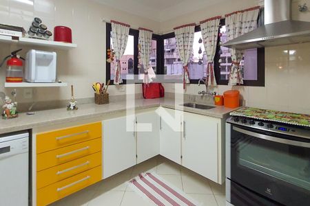 Apartamento para alugar com 163m², 4 quartos e 2 vagas Apartamento para alugar com 163m², 4 quartos e 2 vagasCozinha