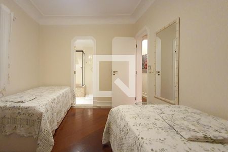 Apartamento para alugar com 163m², 4 quartos e 2 vagas Apartamento para alugar com 163m², 4 quartos e 2 vagasQuarto 2