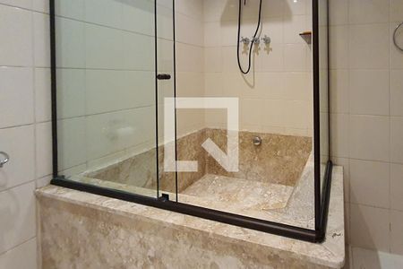 Apartamento para alugar com 163m², 4 quartos e 2 vagas Apartamento para alugar com 163m², 4 quartos e 2 vagasQuarto 2 - Suíte